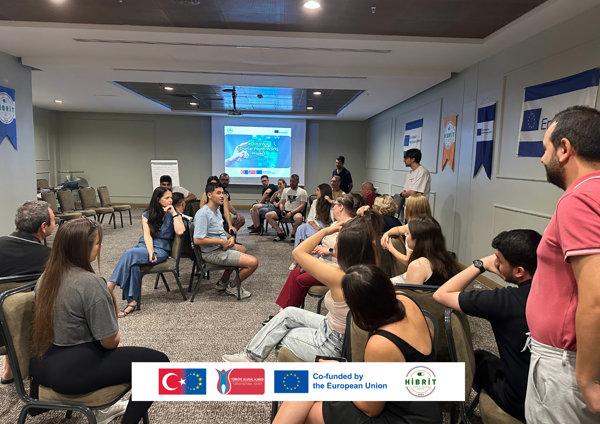 Dijital Dönüşümün Gücü: #DiYoWo Projesi ile Gençlik Çalışmalarında Yeni Yaklaşımlar - Media 19