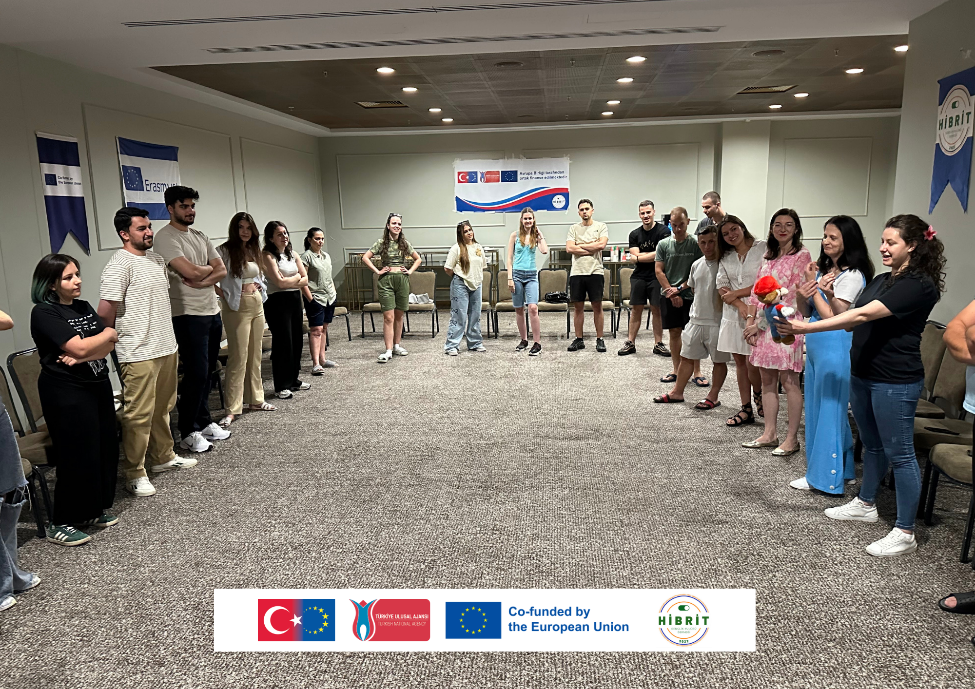 Dijital Dönüşümün Gücü: #DiYoWo Projesi ile Gençlik Çalışmalarında Yeni Yaklaşımlar - Media 21